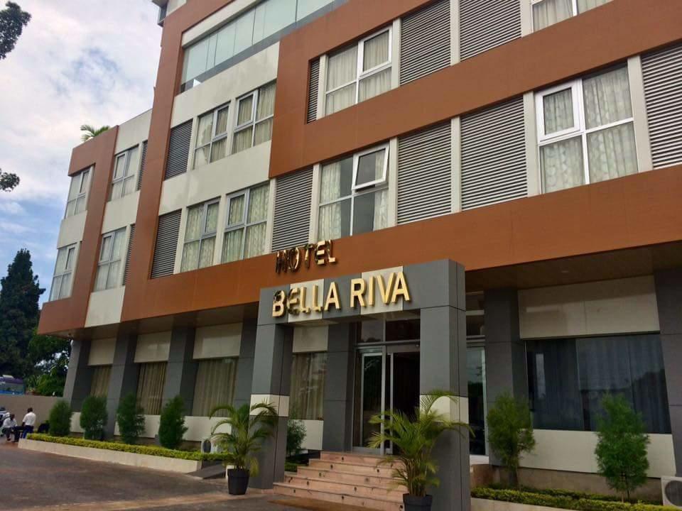 Hotel Bella Riva Киншаса Экстерьер фото