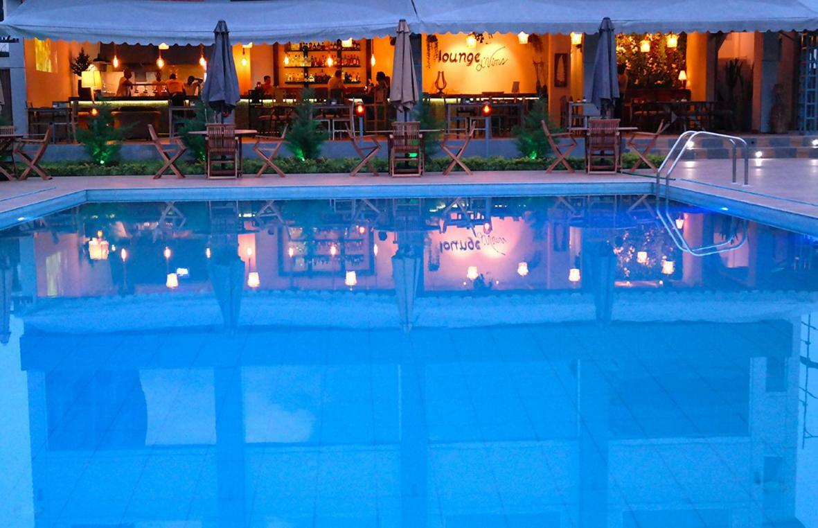 Hotel Bella Riva Киншаса Экстерьер фото