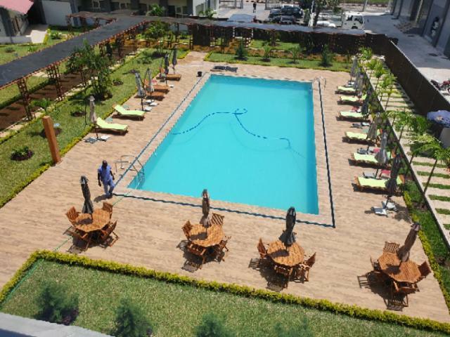 Hotel Bella Riva Киншаса Экстерьер фото